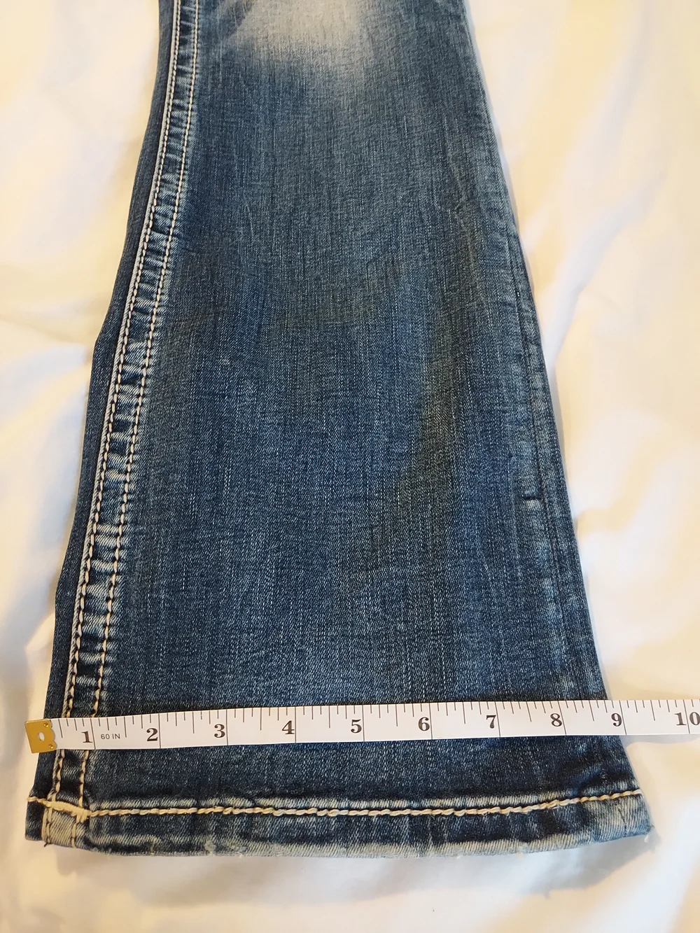 Miss Me Signature "M" Embroidered Mid-Rise Bootcut Jeans - Picture 8 of 9